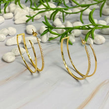 Load image into Gallery viewer, Doubled Open Top Hoop Earrings
