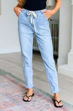 Load image into Gallery viewer, Cooper High Rise Vintage Denim Judy Blue Jogger
