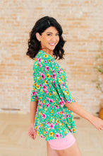 Load image into Gallery viewer, Dreamer Peplum Top in Emerald and Pink Floral
