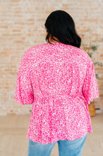 Load image into Gallery viewer, Dreamer Peplum Top in Pink Leopard
