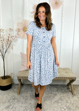 Load image into Gallery viewer, The Marie Blue Printed Casual Midi Dress
