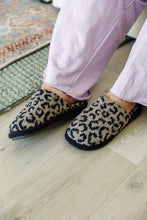 Load image into Gallery viewer, Fuzziest Feet Animal Print Slippers In Mocha
