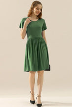 Load image into Gallery viewer, The Ashlyn Round Neck Ruched Casual Dress with Pockets
